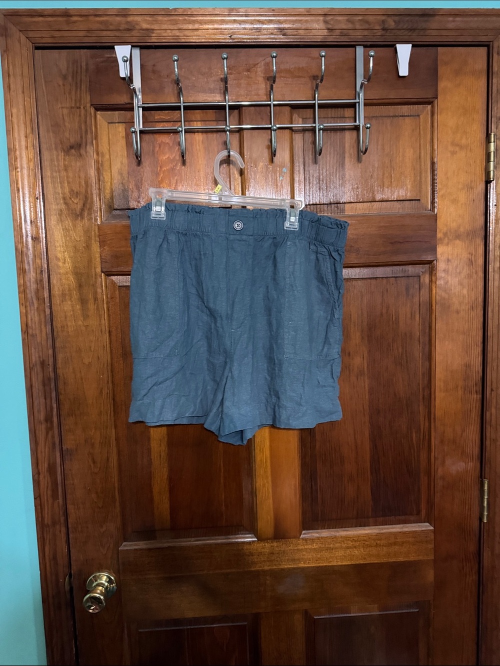 LOFT Women's Linen Flat Front Shorts in Slate Blue